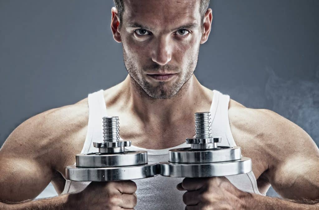 Corriger sa mauvaise posture avec la musculation, c’est possible !