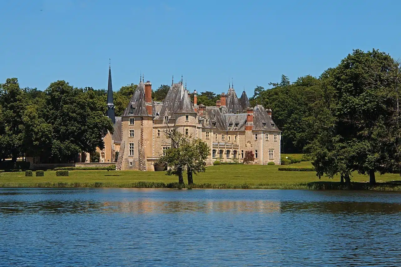 chateau de la verrerie dans le Cher